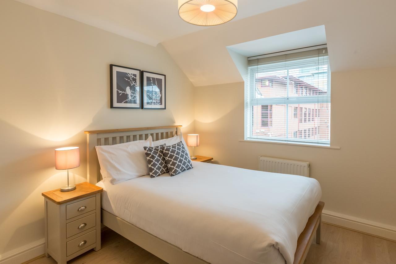 Stanshawe Court Apart otel Reading Dış mekan fotoğraf