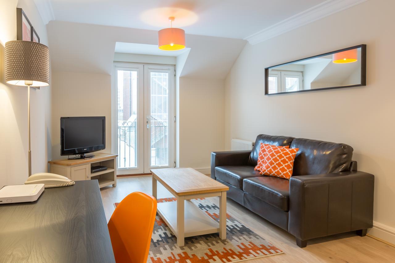 Stanshawe Court Apart otel Reading Dış mekan fotoğraf