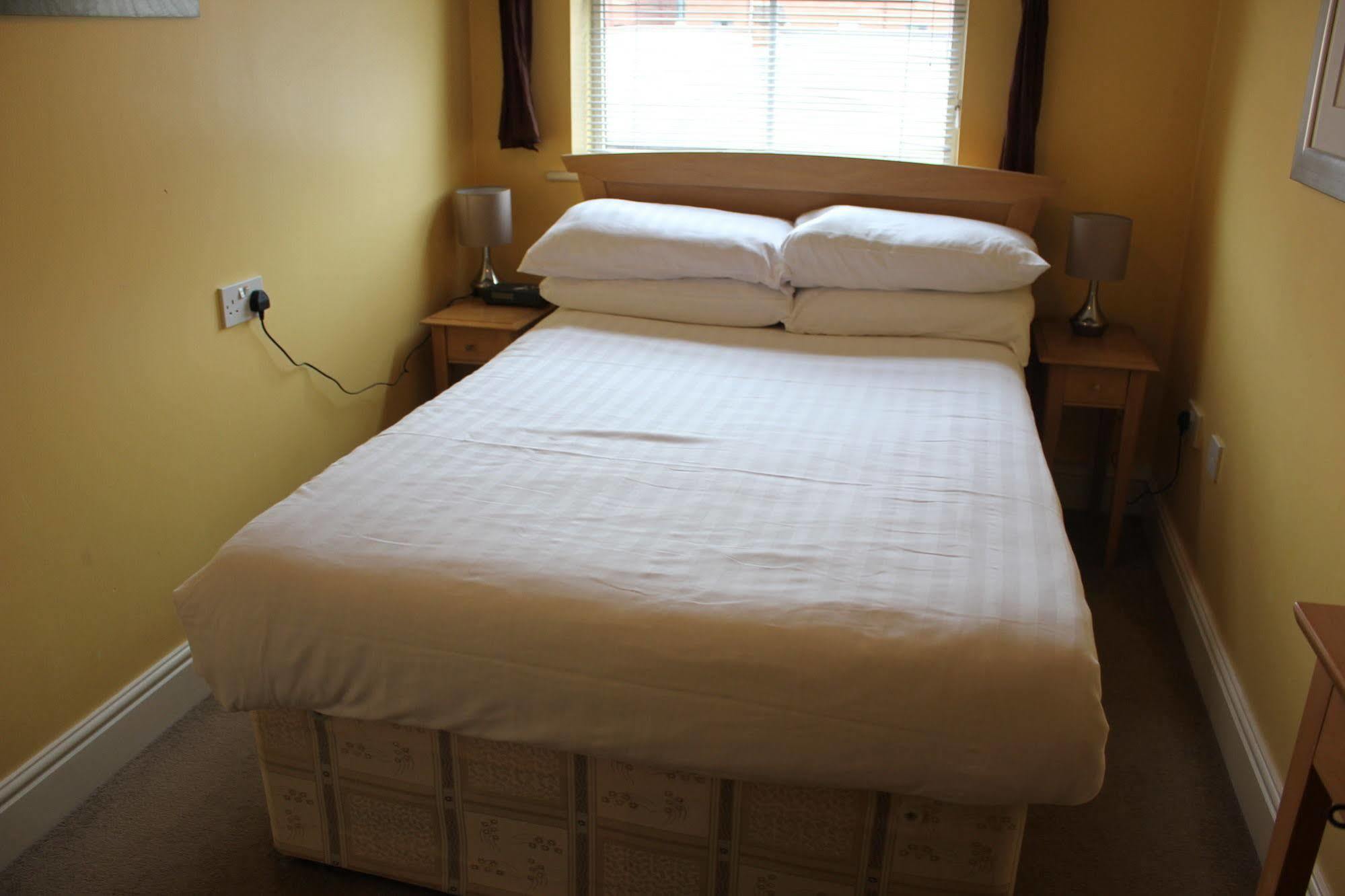 Stanshawe Court Apart otel Reading Dış mekan fotoğraf